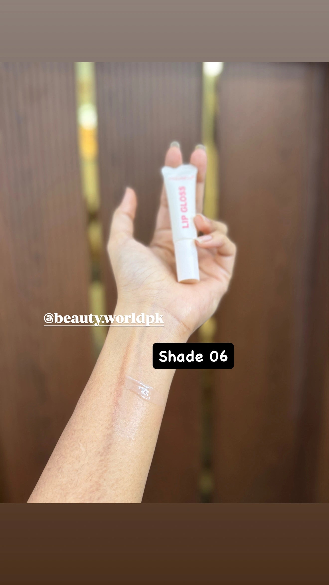 Ushas Glossy Glow Lip Tint β Soft Shine in Every Swipe β¨