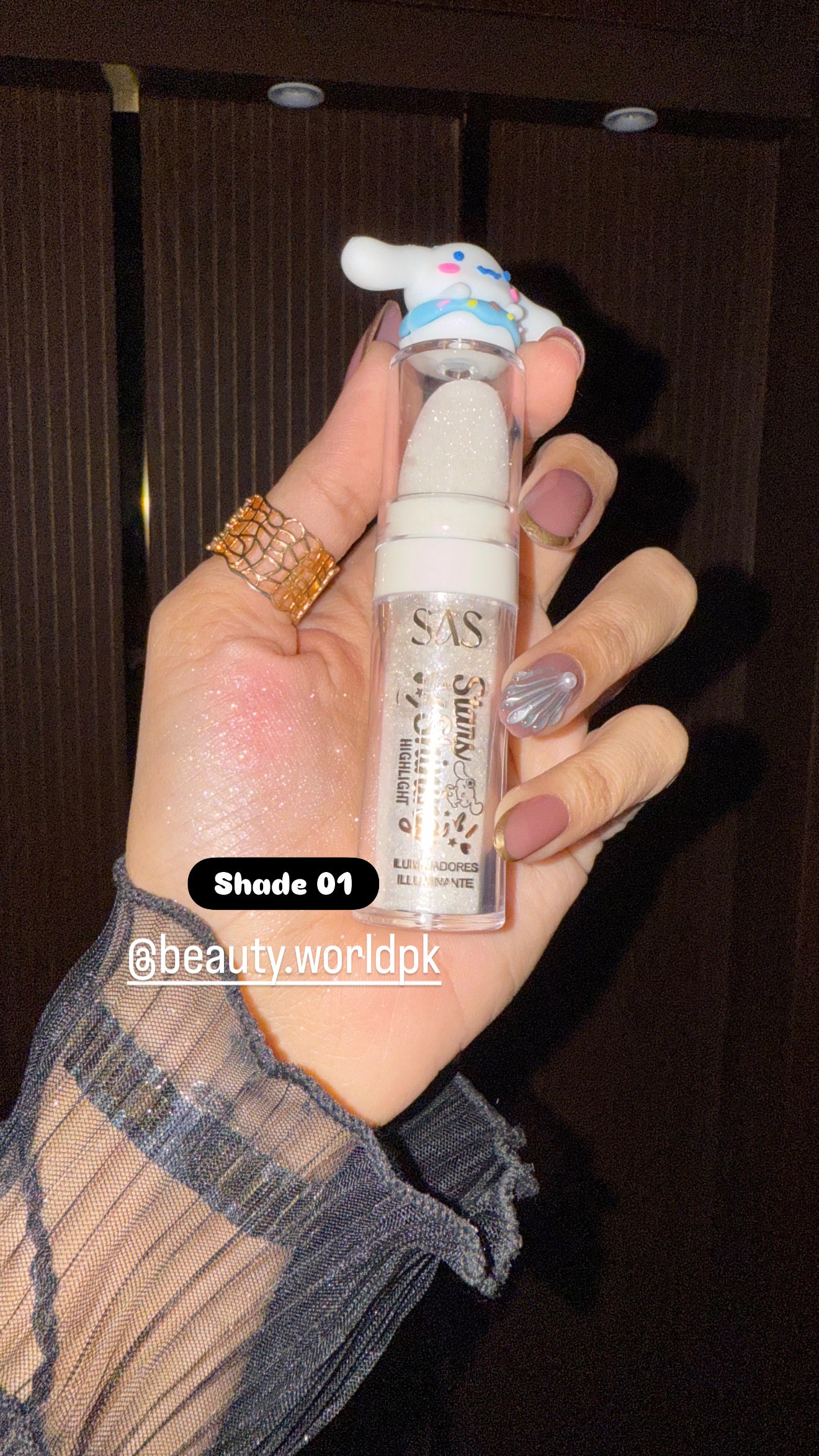 Highlighting Illuminating Powder!