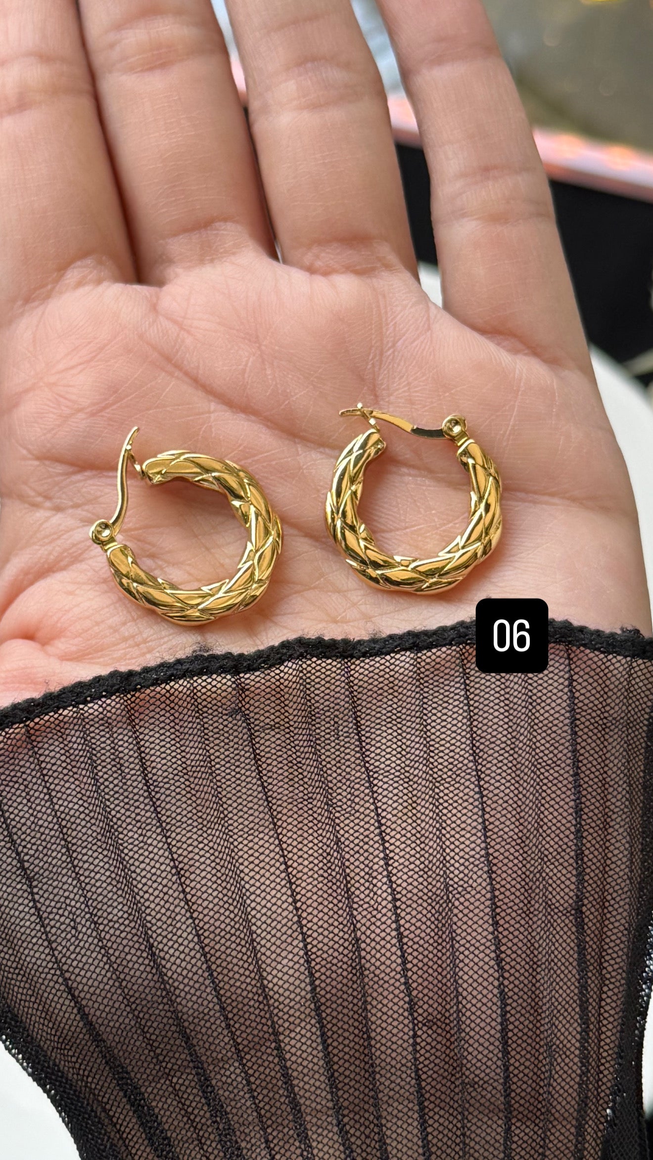 Stainless steel hoops