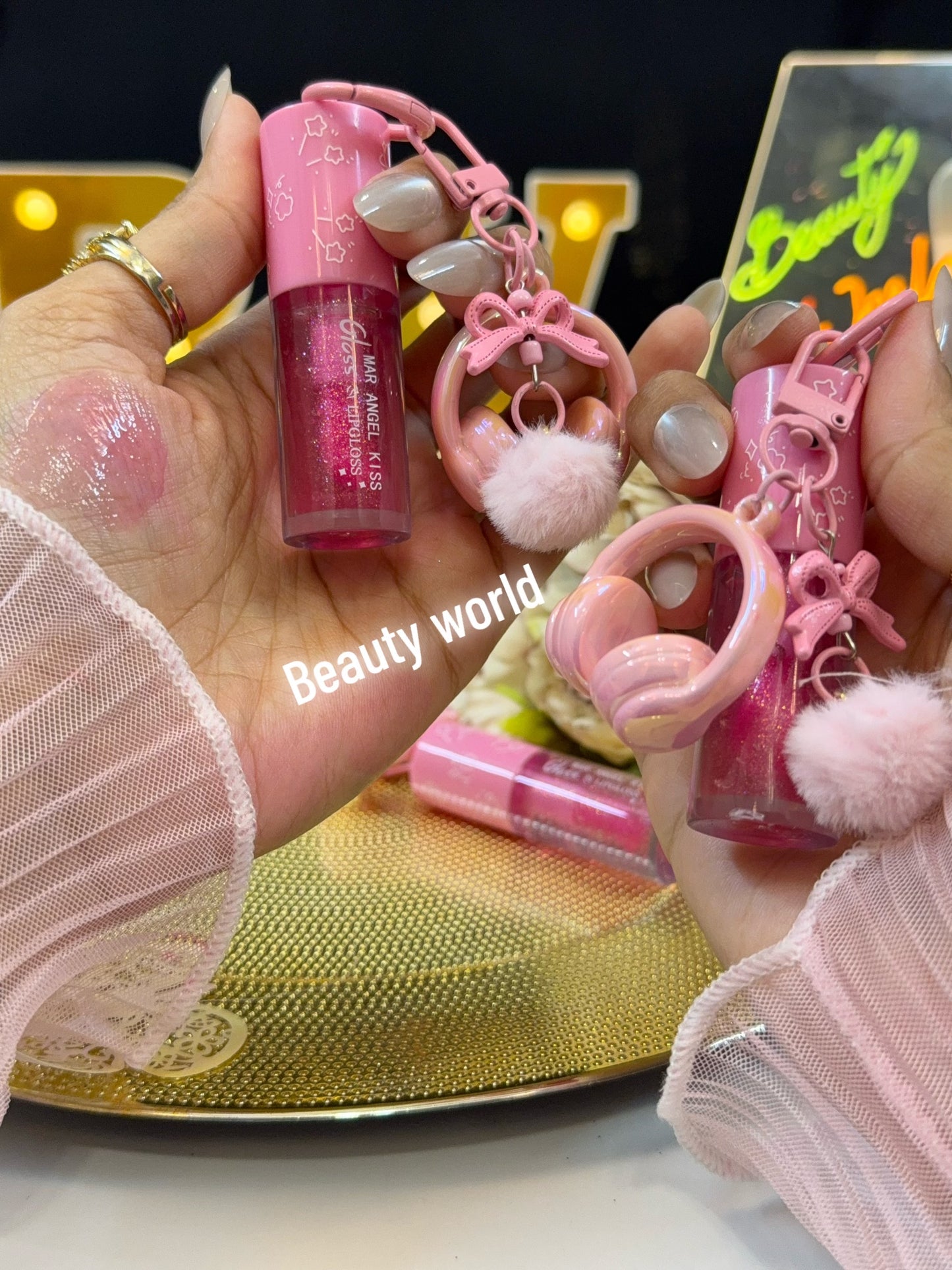 🎀 Gloss, glam & a little extra cuteness! 💕✨hanging charm lipgloss