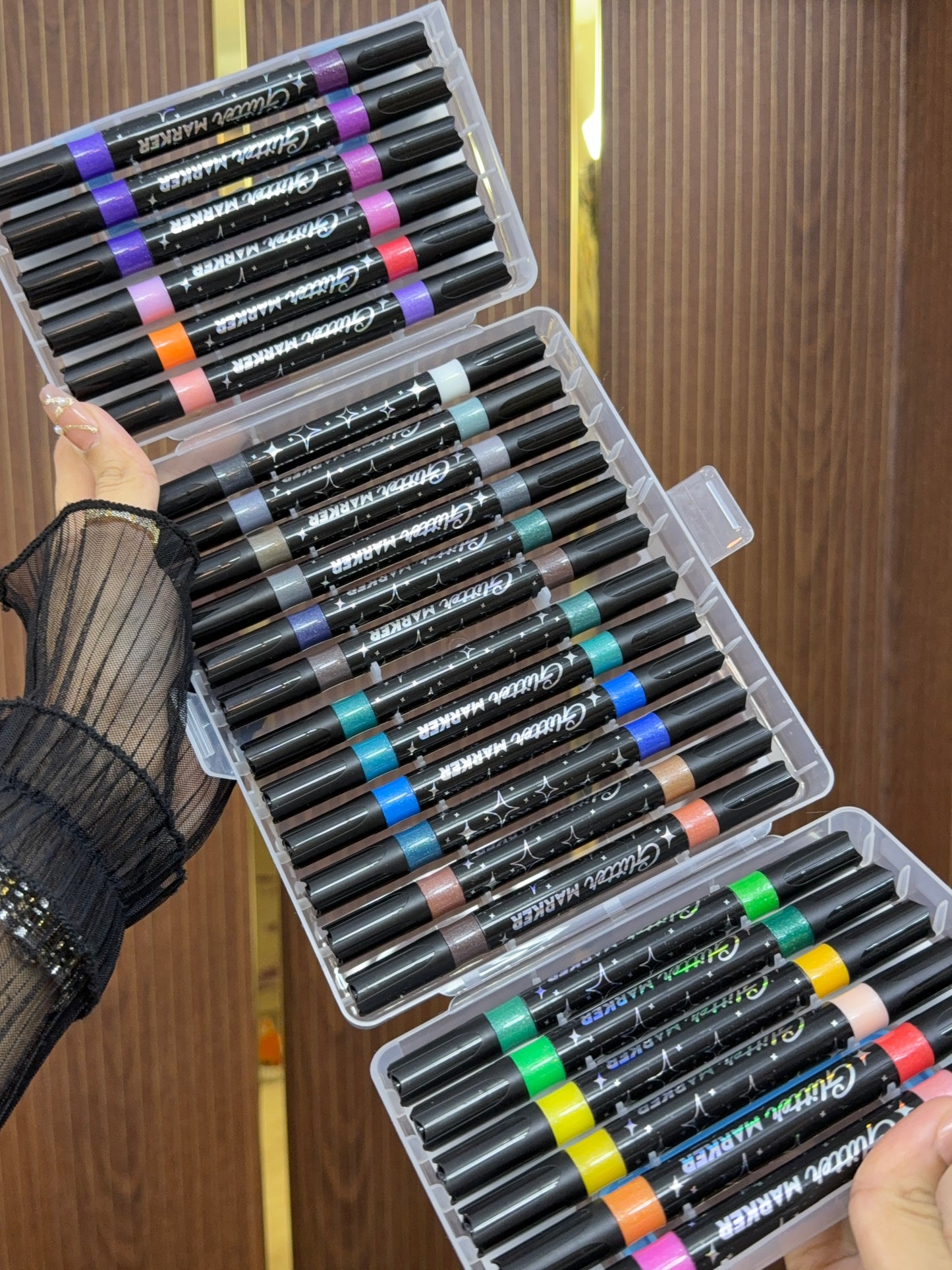 Dual sided glitter marker set