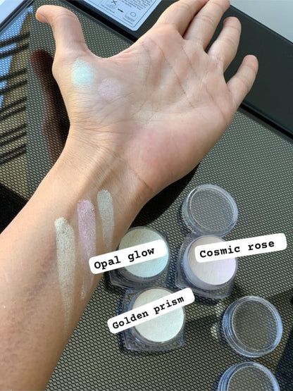 Beauty World’s Holographic Highlighter Pots